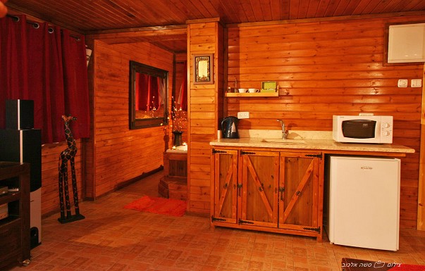 הבקתות של אורלי - ������ �שזור - מושב - ������ ����